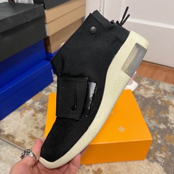 EUC Men’s Size 6.5/Women’s Size 8 Nike X Fear Of God Moccasin Sneakers In Black - Picture 11 of 15